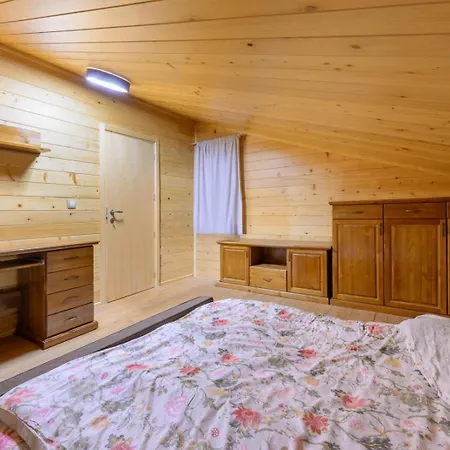With Нощувка със закуска (B & B) Варна